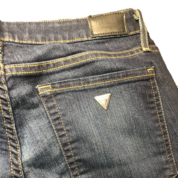Guess Blue Jeans - Picture 4 of 5